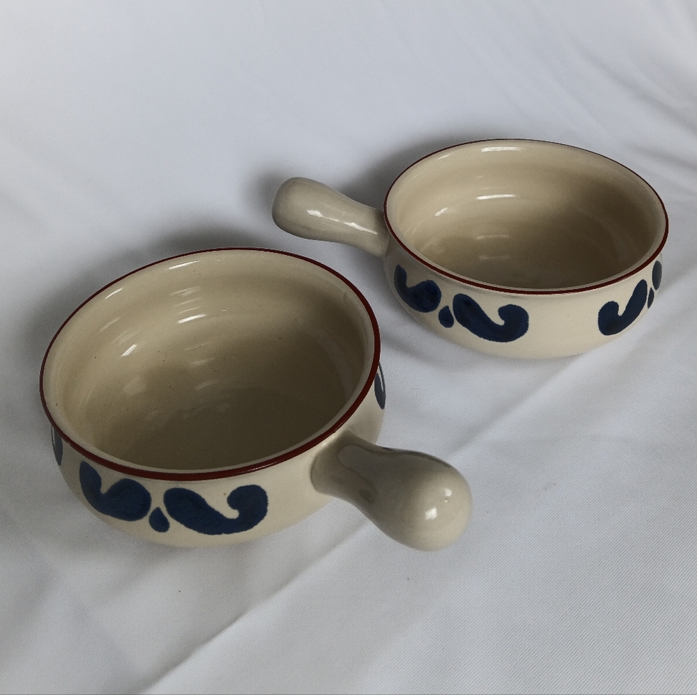 Pair of Handcrafted Ceramic Soup Bowls with Blue Design - Picture 9 of 10